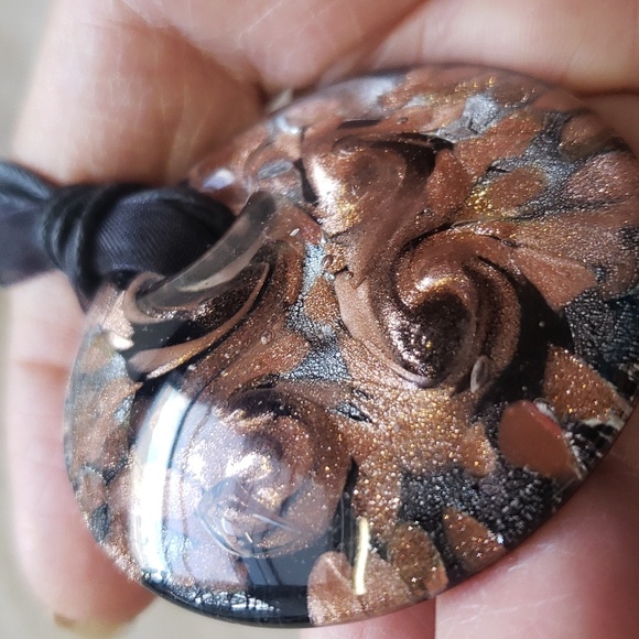 Vintage Hand Blown Glass Pendant Necklace, Sparkling Brown Gold Black Bronze. - Picture 9 of 9